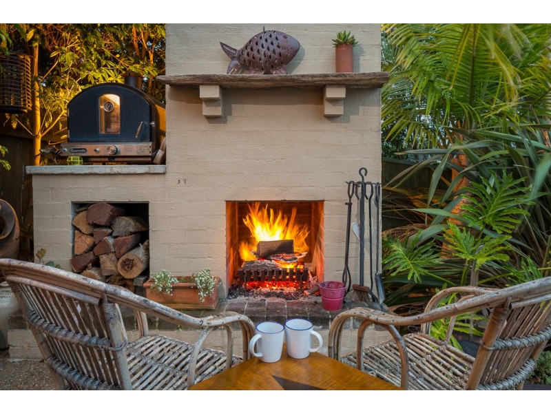 16 Lawson Place, Sunshine Bay NSW 2536