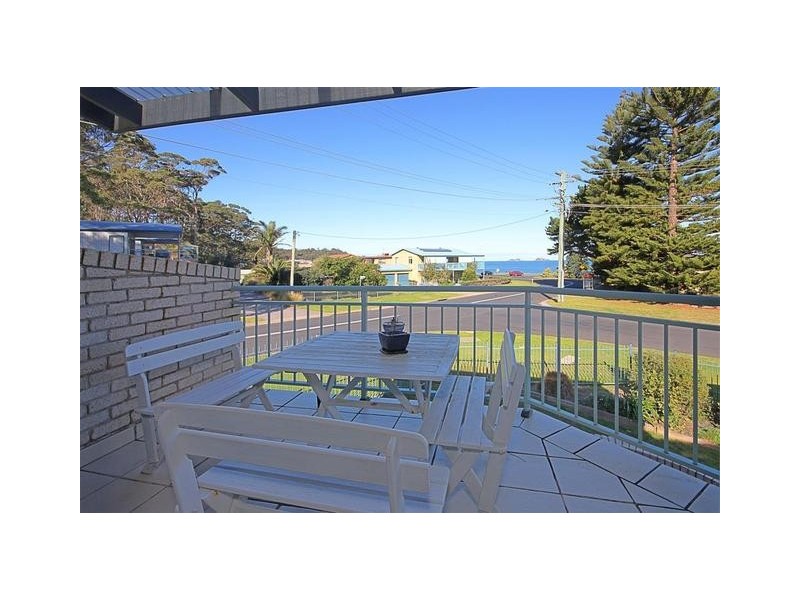 1/1 Sandy Place, Long Beach NSW 2536