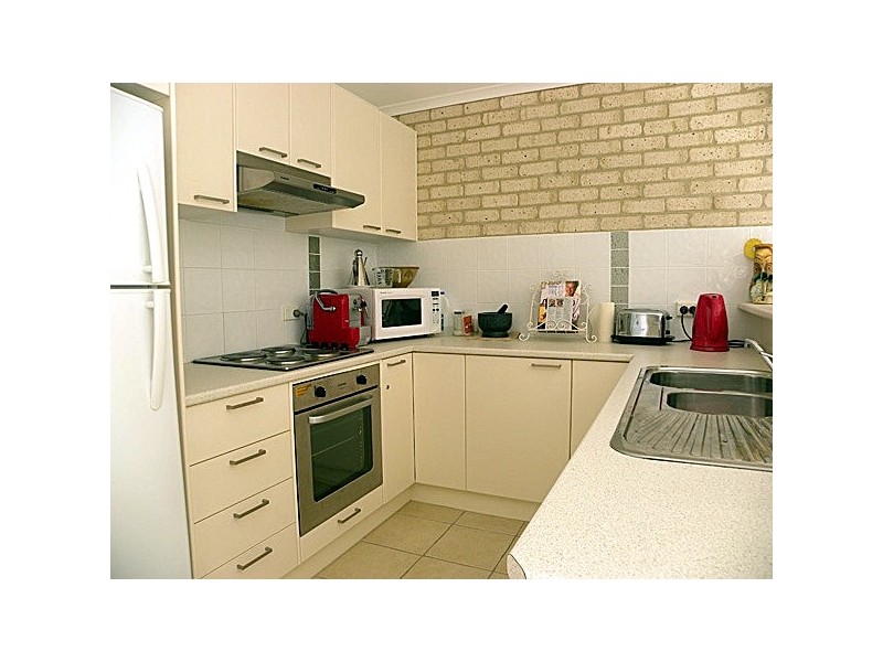 1/1 Sandy Place, Long Beach NSW 2536