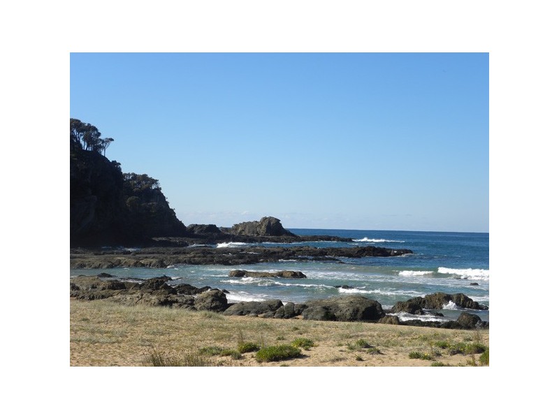 1 Nurla Avenue, Malua Bay NSW 2536