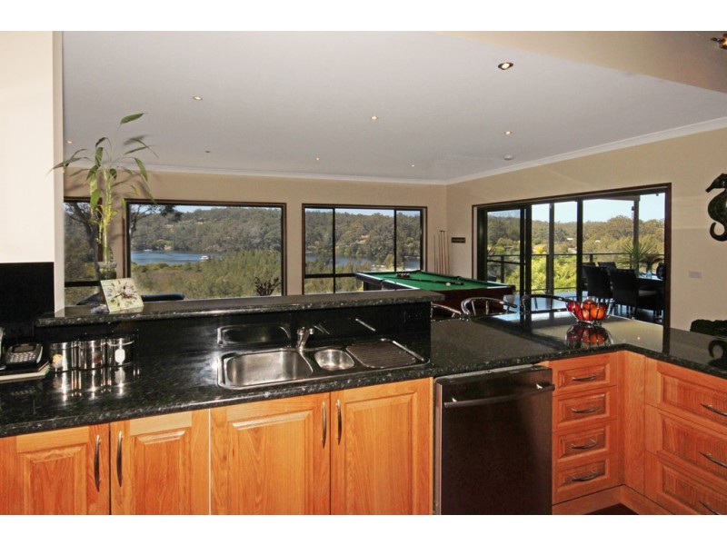 18 Nelligen Place, Batemans Bay NSW 2536