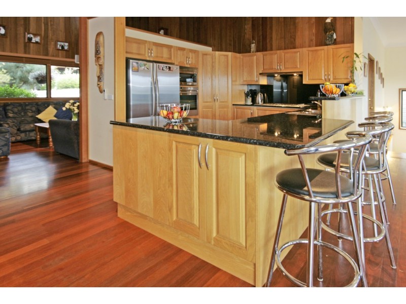 18 Nelligen Place, Batemans Bay NSW 2536