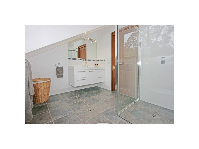 18 Nelligen Place, Batemans Bay NSW 2536