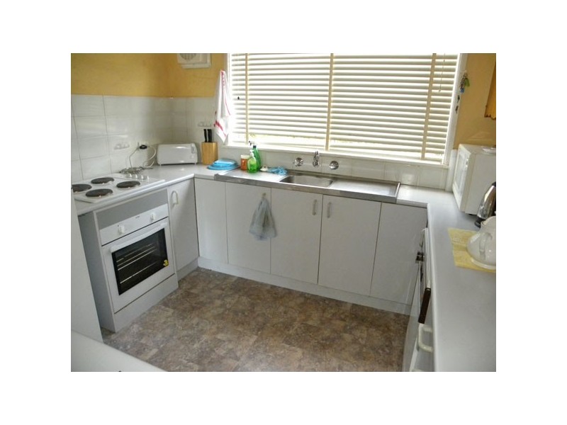 2 Derribong Avenue, Catalina NSW 2536