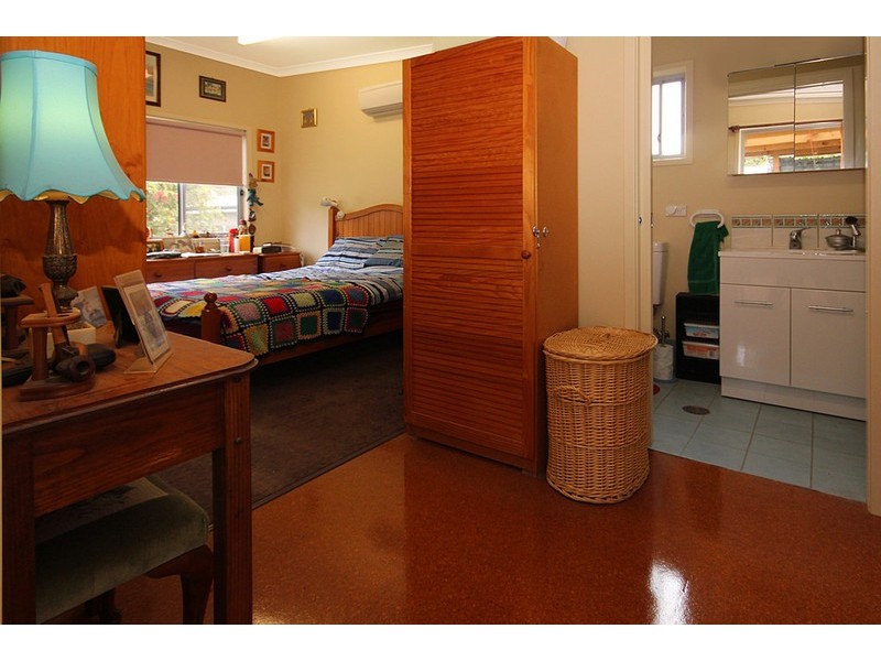 18 Clare Crescent, Batehaven NSW 2536