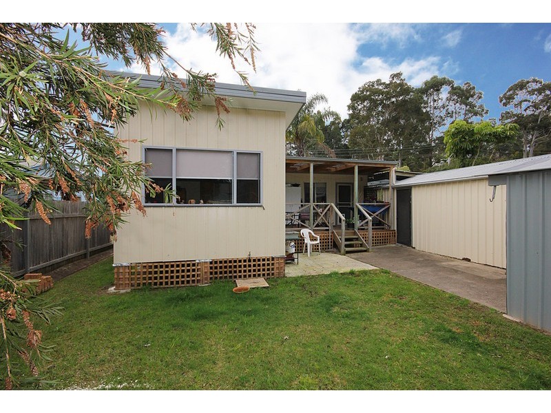 18 Clare Crescent, Batehaven NSW 2536