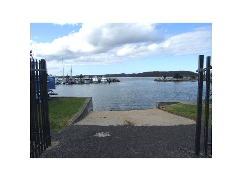 29 Beach Road, Batemans Bay NSW 2536