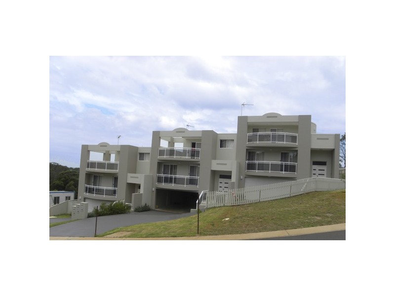 3b Henry Place, Long Beach NSW 2536