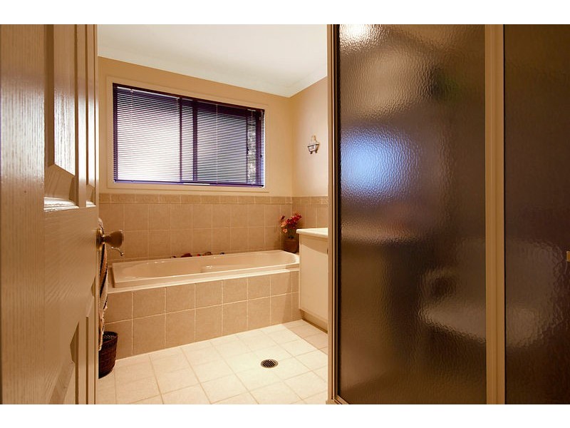 20 Warragai Place, Malua Bay NSW 2536