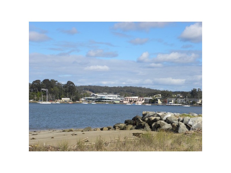 40-46 Wharf Road, Batemans Bay NSW 2536