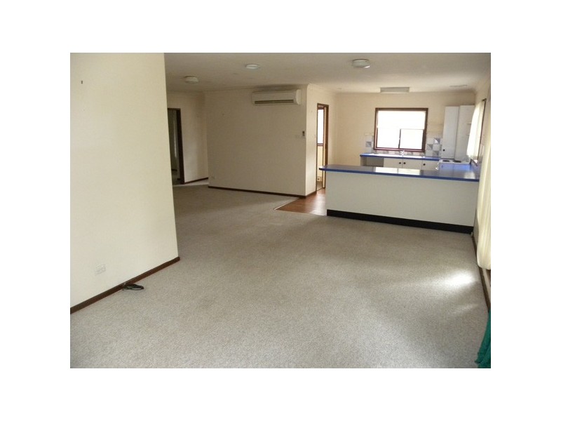 30 Clare Crescent, Batehaven NSW 2536