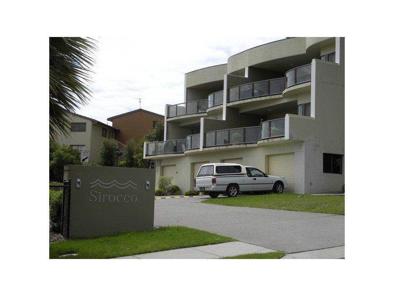 8/5 Crag Road, Batehaven NSW 2536