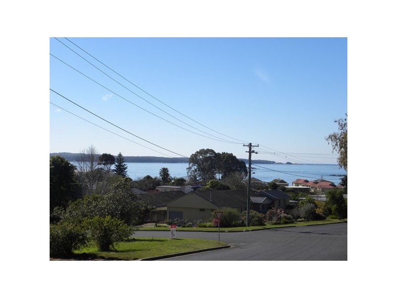 36 Carlton Road, Batehaven NSW 2536