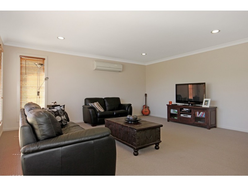 103 Courtenay Crescent, Long Beach NSW 2536
