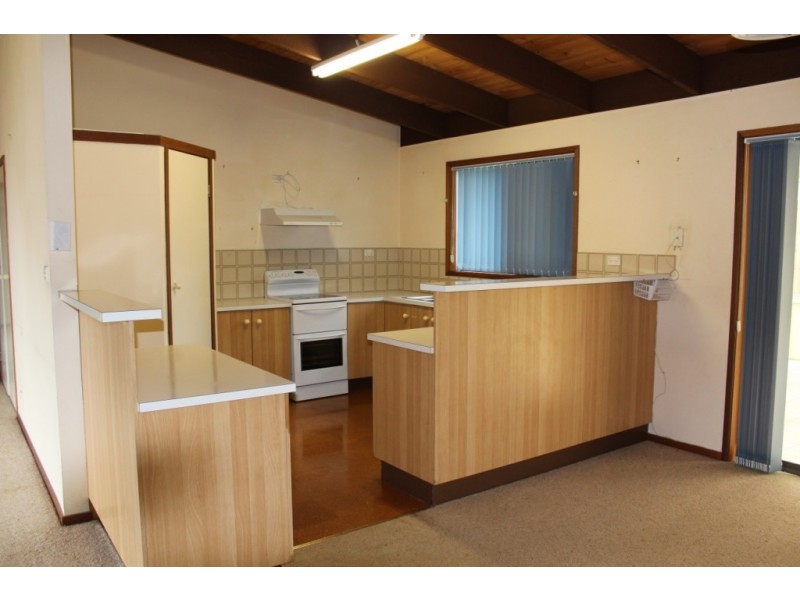 15 Parker Avenue, Surf Beach NSW 2536
