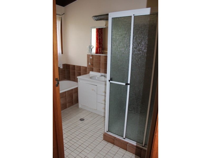 15 Parker Avenue, Surf Beach NSW 2536