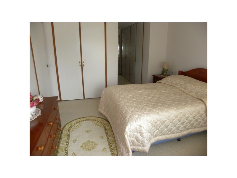 25 Calton Road, Batehaven NSW 2536