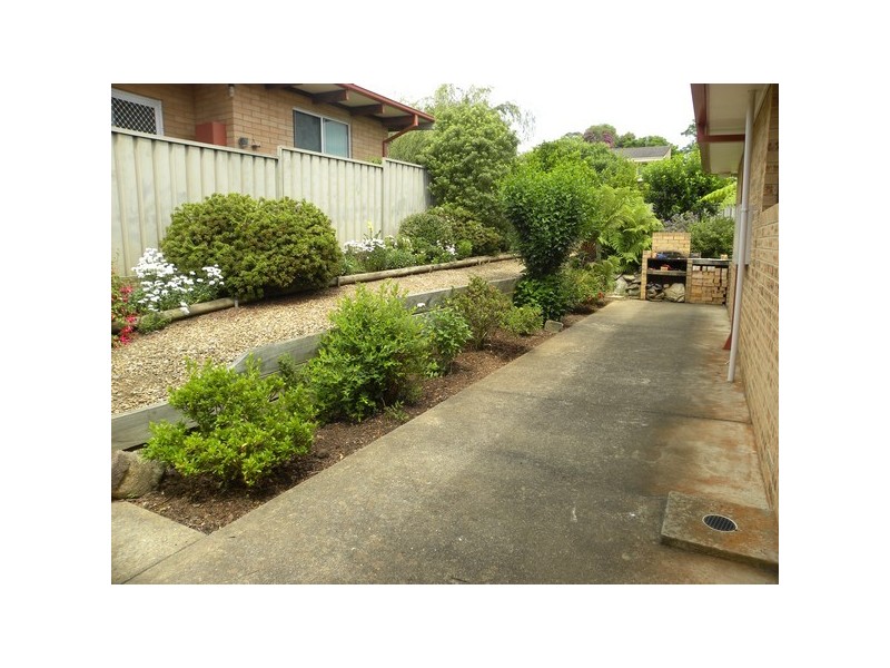 25 Calton Road, Batehaven NSW 2536