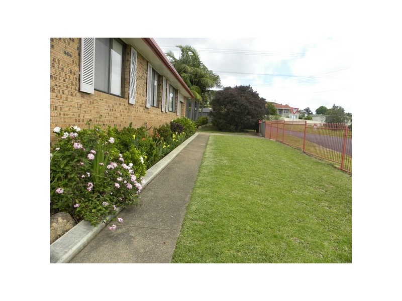 25 Calton Road, Batehaven NSW 2536