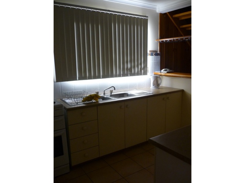 1/12 Matthew Parade, Batehaven NSW 2536