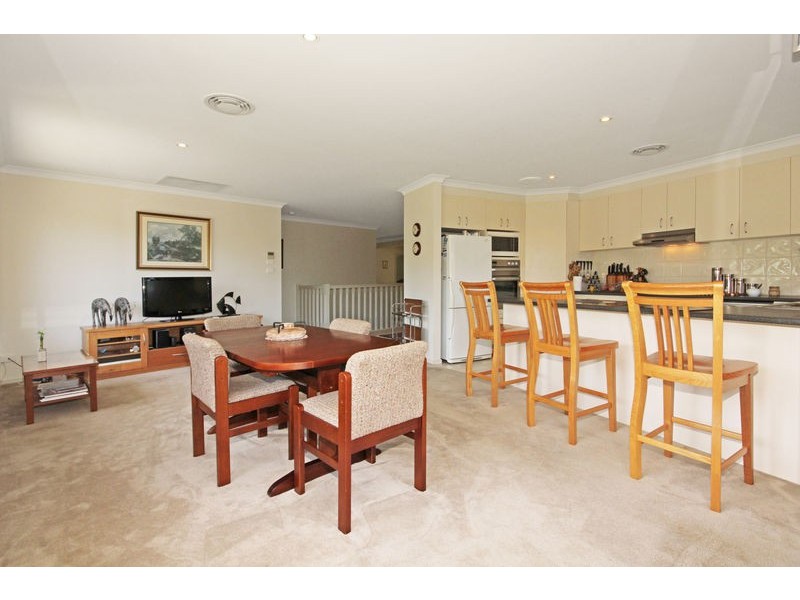 2 Penguin Place, Catalina NSW 2536