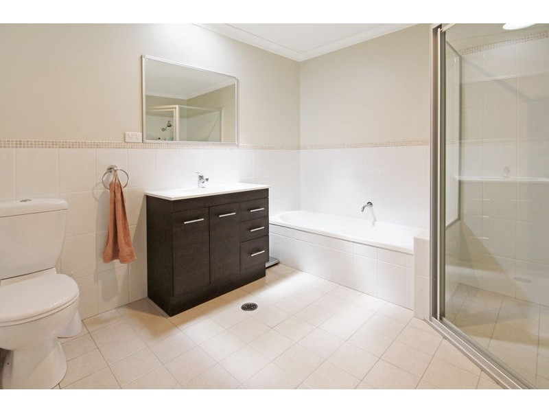 2 Penguin Place, Catalina NSW 2536