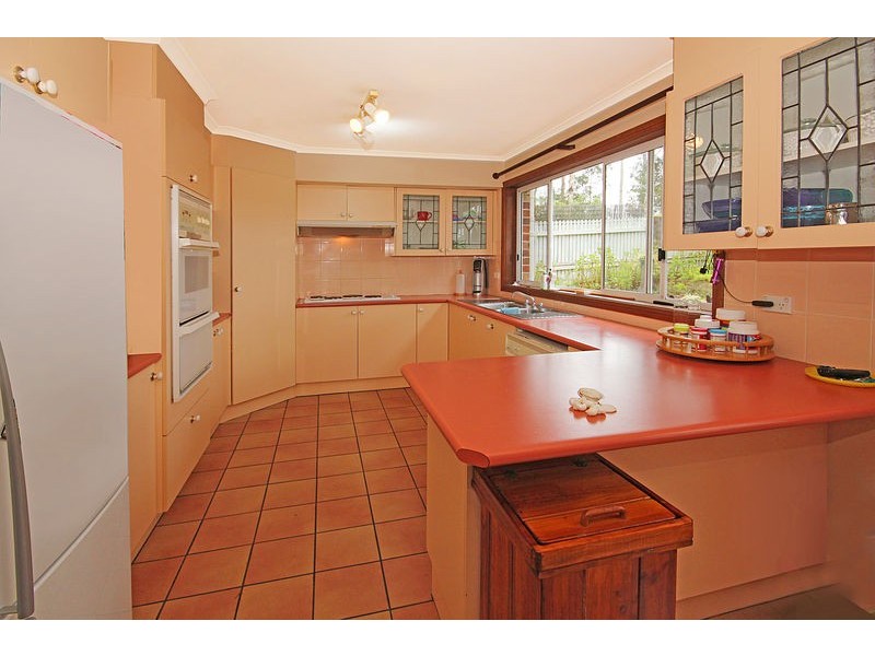 8 Eyre Place, Sunshine Bay NSW 2536