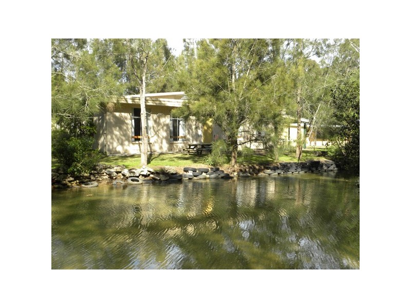 410 Beach Road, Sunshine Bay NSW 2536