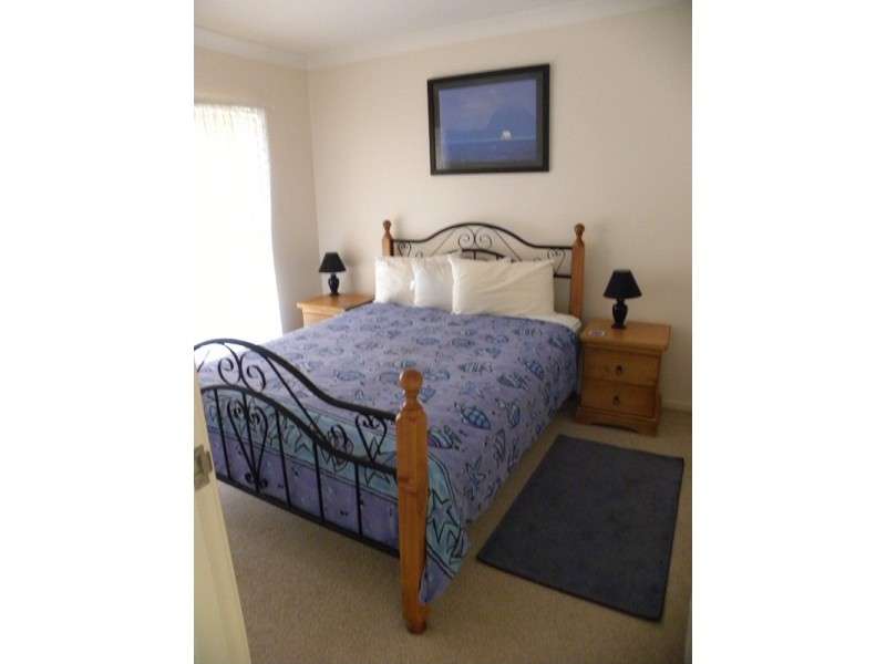 8/8 Lord PLace, North Batemans Bay NSW 2536