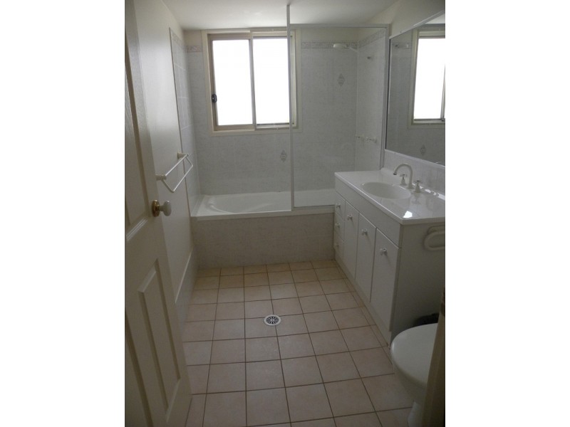 8/8 Lord PLace, North Batemans Bay NSW 2536