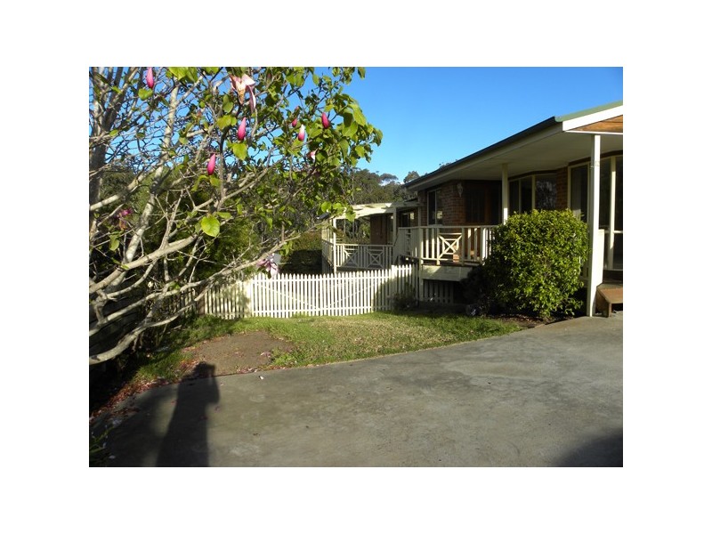 12 Cayley Place, Sunshine Bay NSW 2536