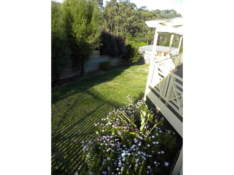 12 Cayley Place, Sunshine Bay NSW 2536