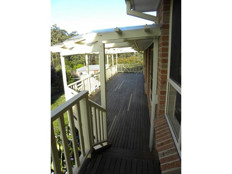 12 Cayley Place, Sunshine Bay NSW 2536