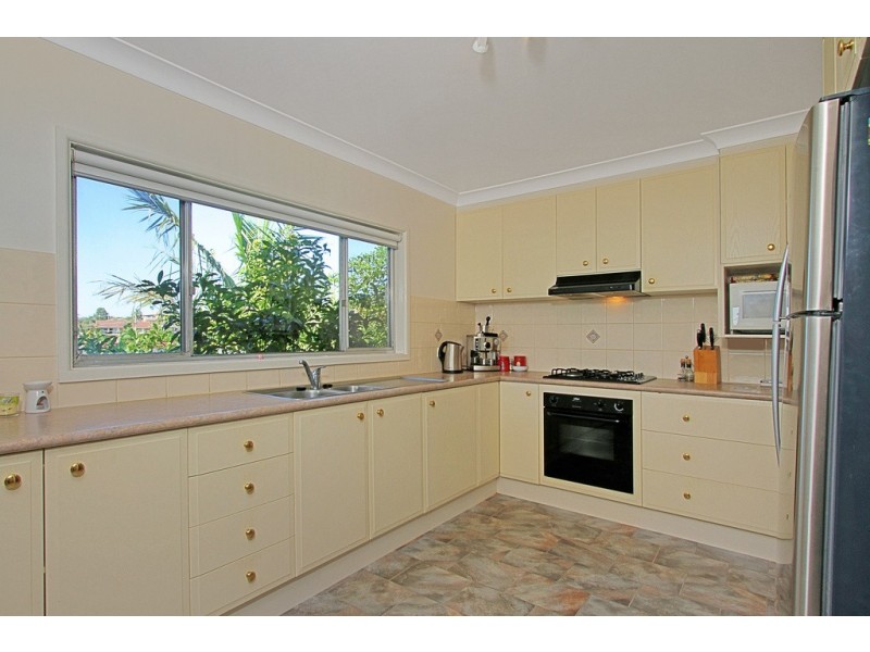 8 Marjorie Crescent, Batehaven NSW 2536