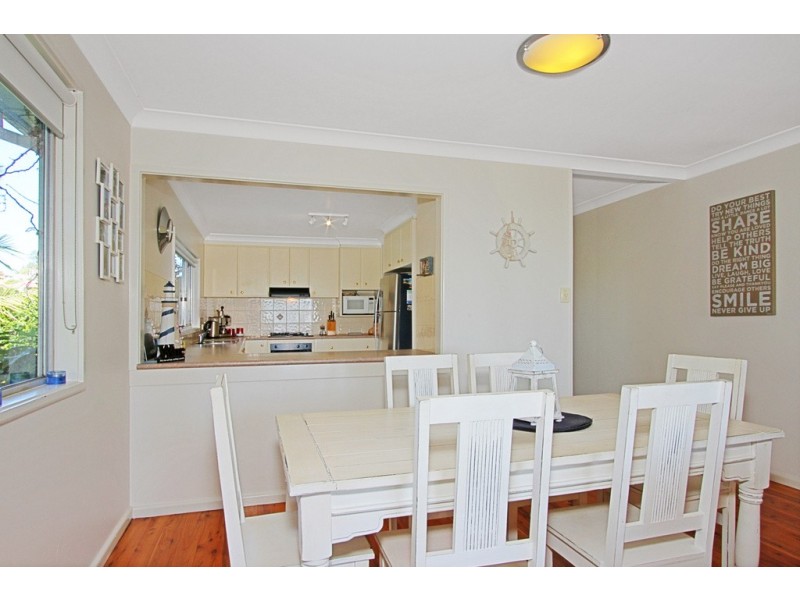8 Marjorie Crescent, Batehaven NSW 2536