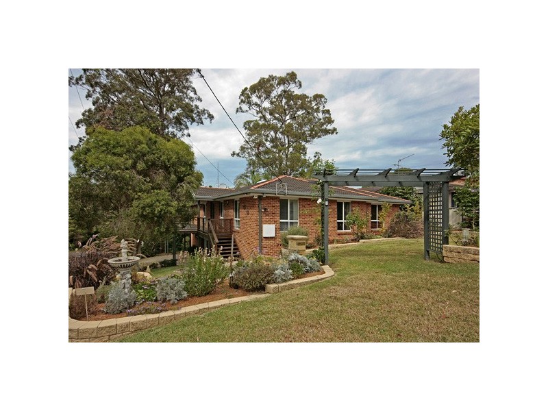 8 Highview Street, Surf Beach NSW 2536
