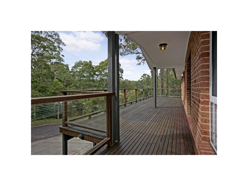 8 Highview Street, Surf Beach NSW 2536