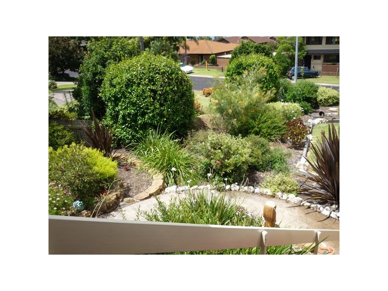 9 Parker Avenue, Surf Beach NSW 2536