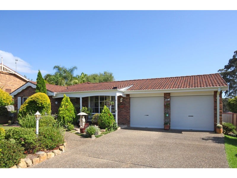 9 Caley Place, Sunshine Bay NSW 2536