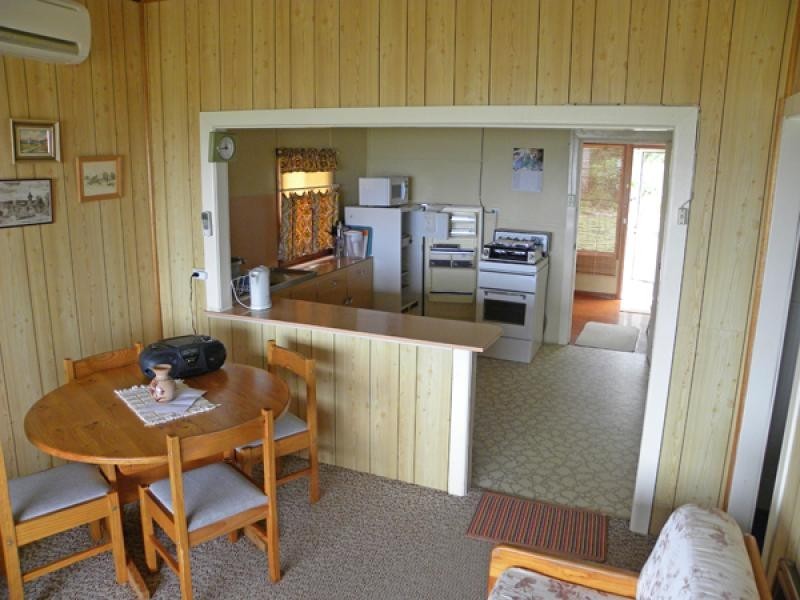 10 Bay Rd, Long Beach NSW 2536