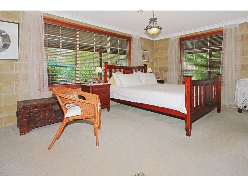 9 Wamban Road, Moruya NSW 2537