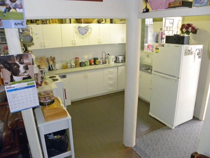 128 Beach Rd, Batemans Bay NSW 2536
