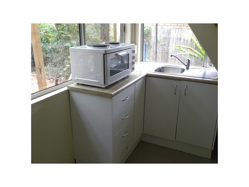 1 Paul Place, Batehaven NSW 2536