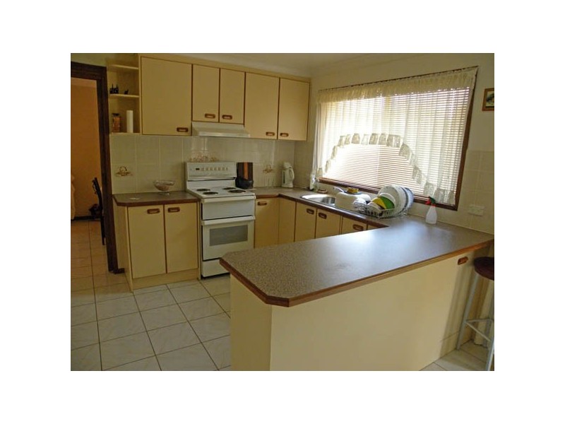 2 Berry Place, Surf Beach NSW 2536