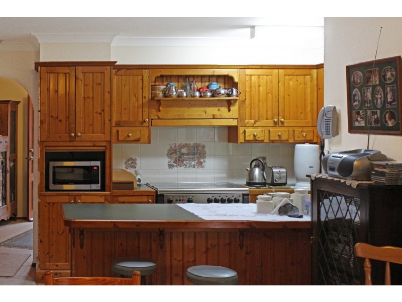 37 Parker Avenue, Surf Beach NSW 2536