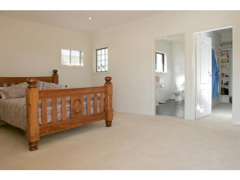 2 Broomfield Crescent, Long Beach NSW 2536