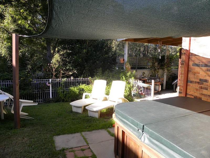 2 Thomas Mitchell Crescent, Sunshine Bay NSW 2536