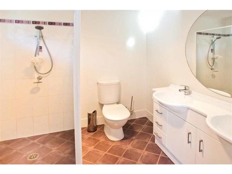 7 Oakwood Way, Catalina NSW 2536