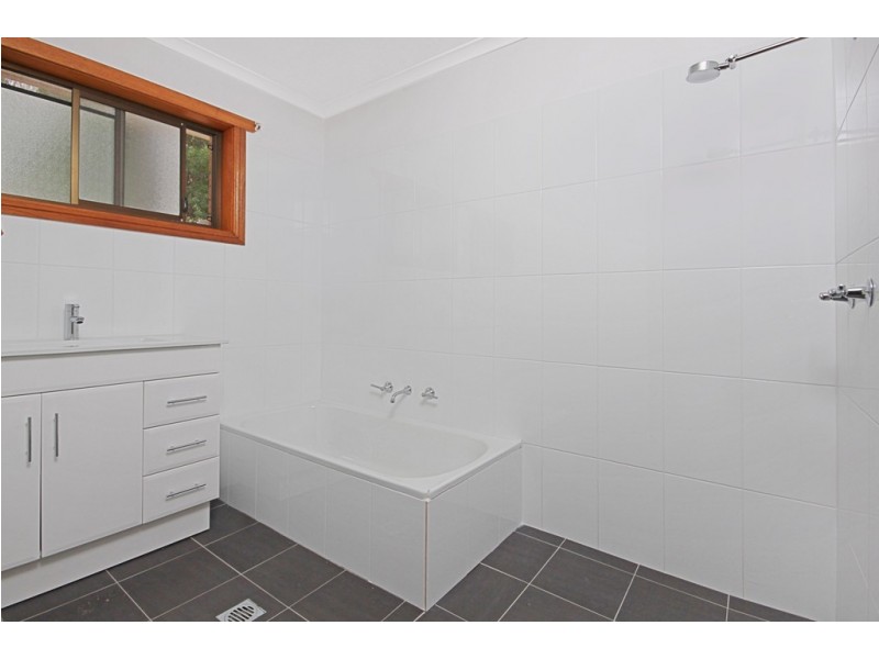 62 Cook Avenue, Surf Beach NSW 2536