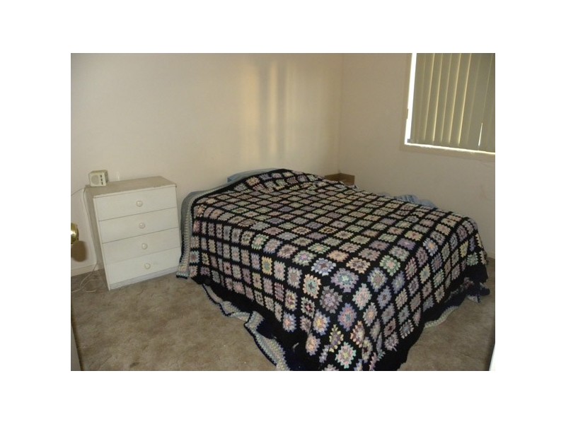 2/9 Bent Street, Batemans Bay NSW 2536